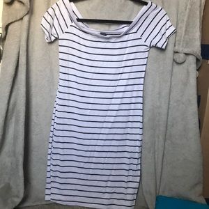 ❌SOLD❌ Off the shoulder dress